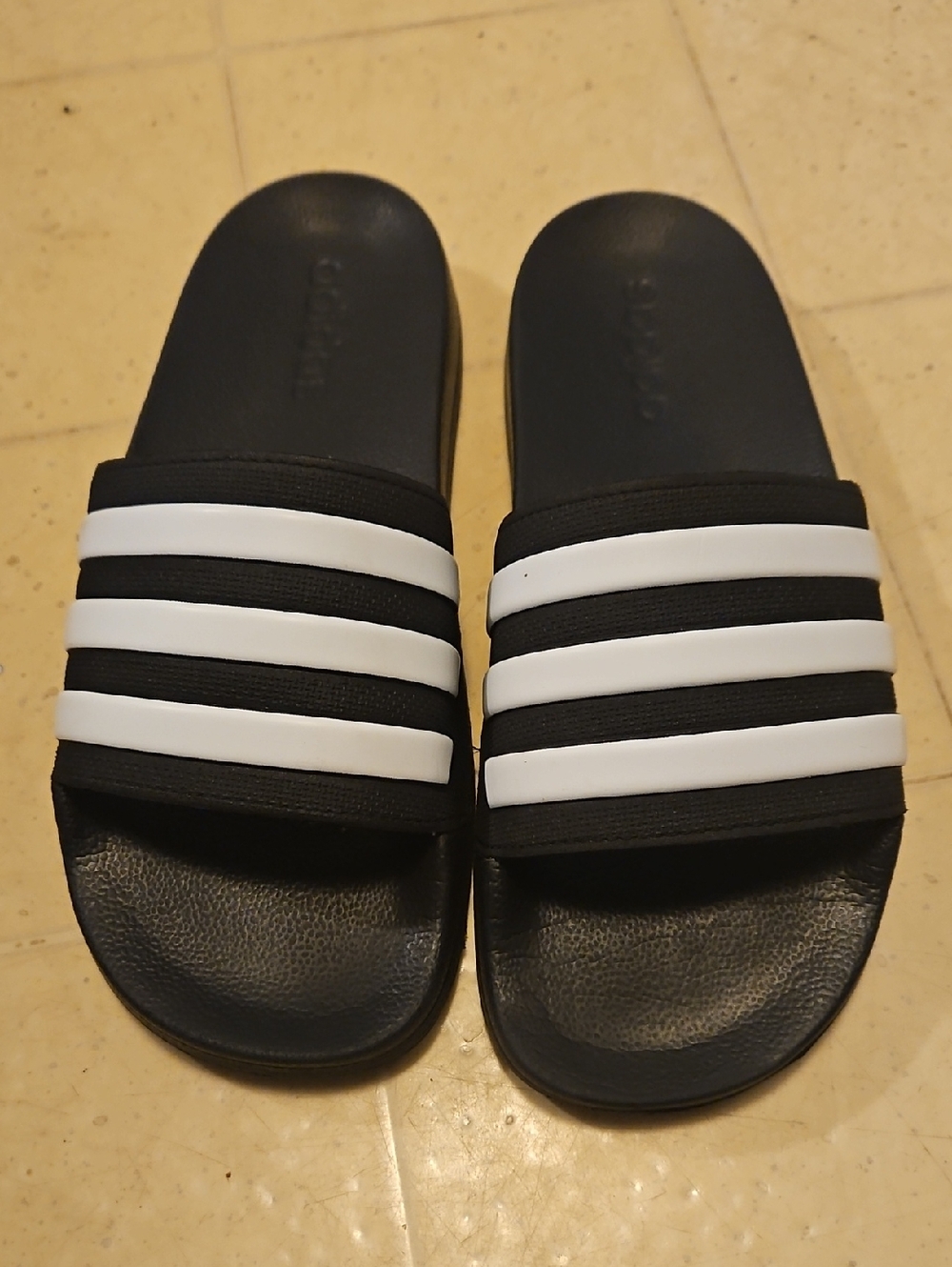Boys Adidas Black Slides